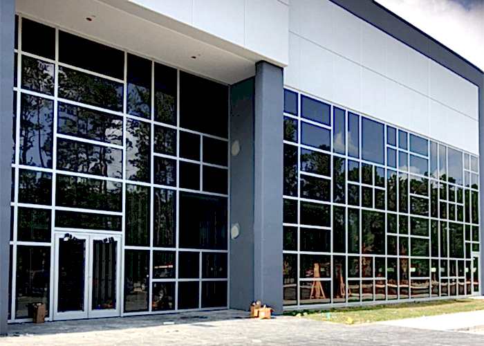 commercial-storefront-glass-replacement-columbia-sc lots of beautiful rectangular windows on a commercial building